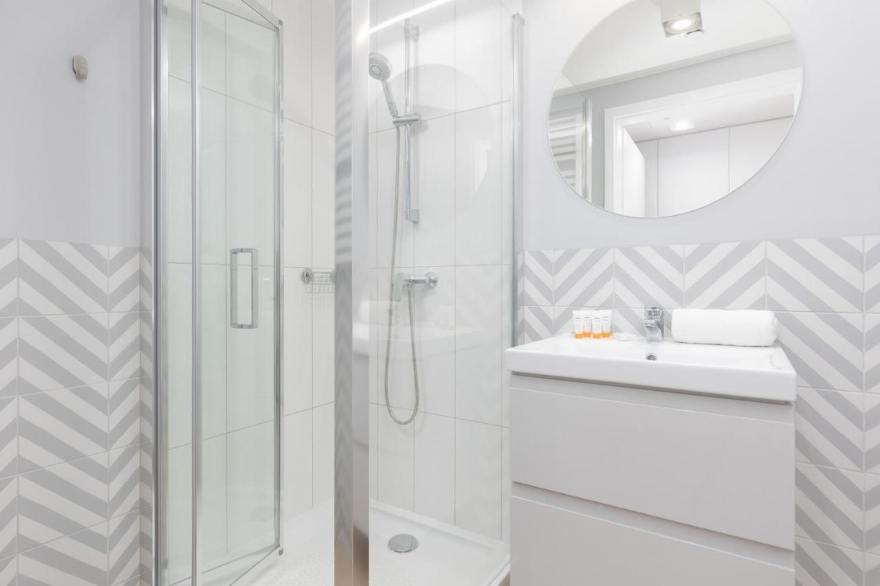 Metro Bielany Apartments With Parking By Noclegi Renters Warsaw Ngoại thất bức ảnh