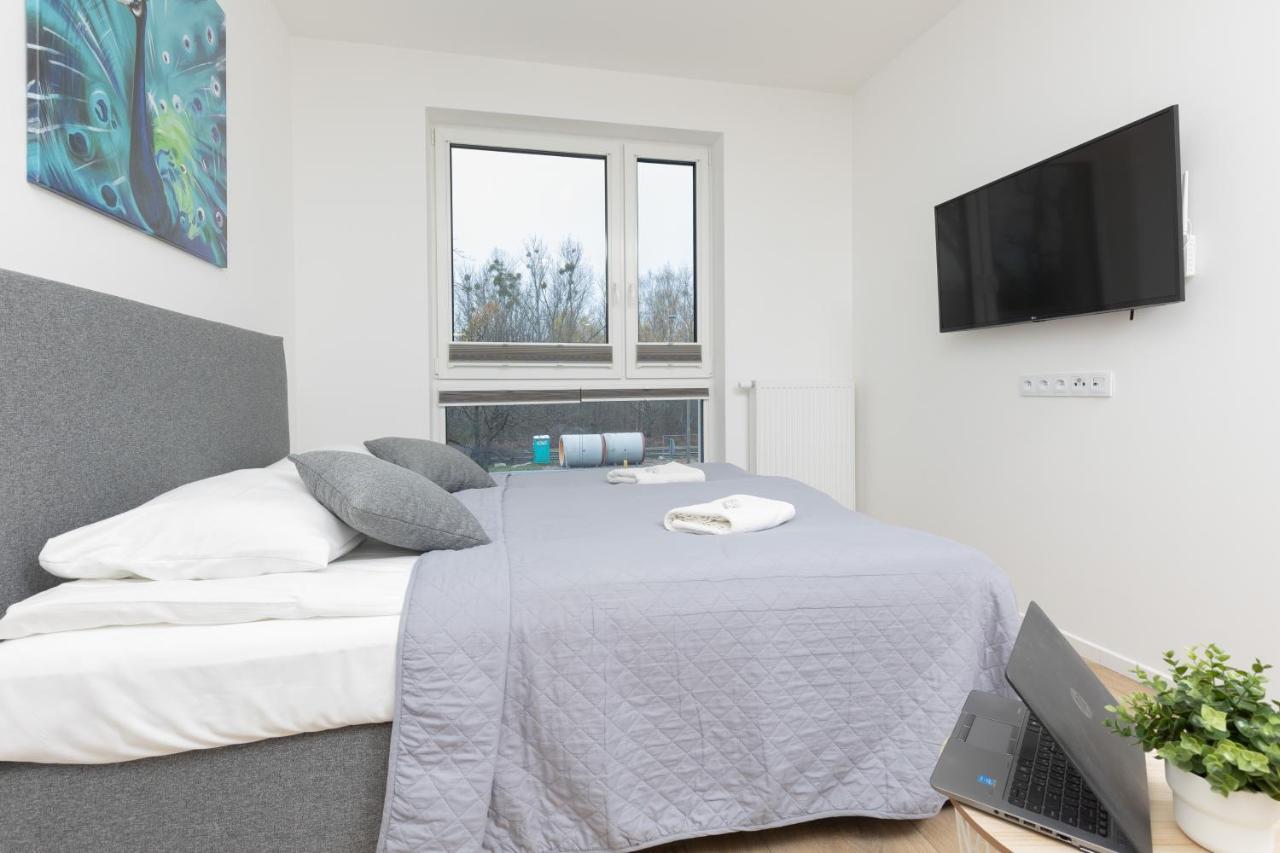 Metro Bielany Apartments With Parking By Noclegi Renters Warsaw Ngoại thất bức ảnh