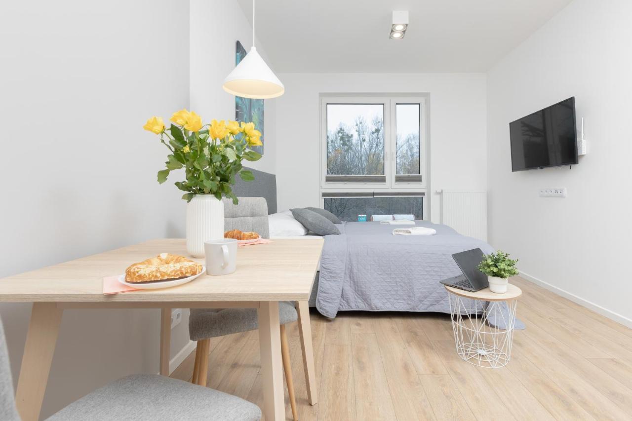 Metro Bielany Apartments With Parking By Noclegi Renters Warsaw Ngoại thất bức ảnh